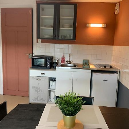 Appartement Charmant Face Au Haras Сен Ло Екстериор снимка