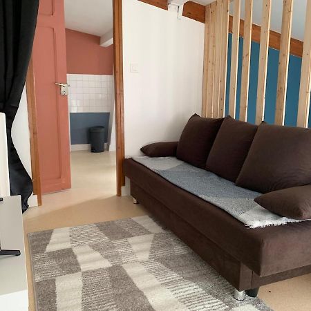 Appartement Charmant Face Au Haras Сен Ло Екстериор снимка